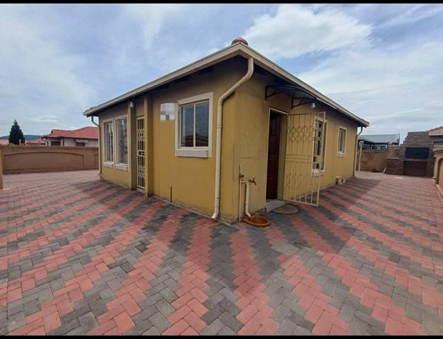 3 BEDROOM PROPERTY TO RENT IN NELLMAPIUS EXT 4
